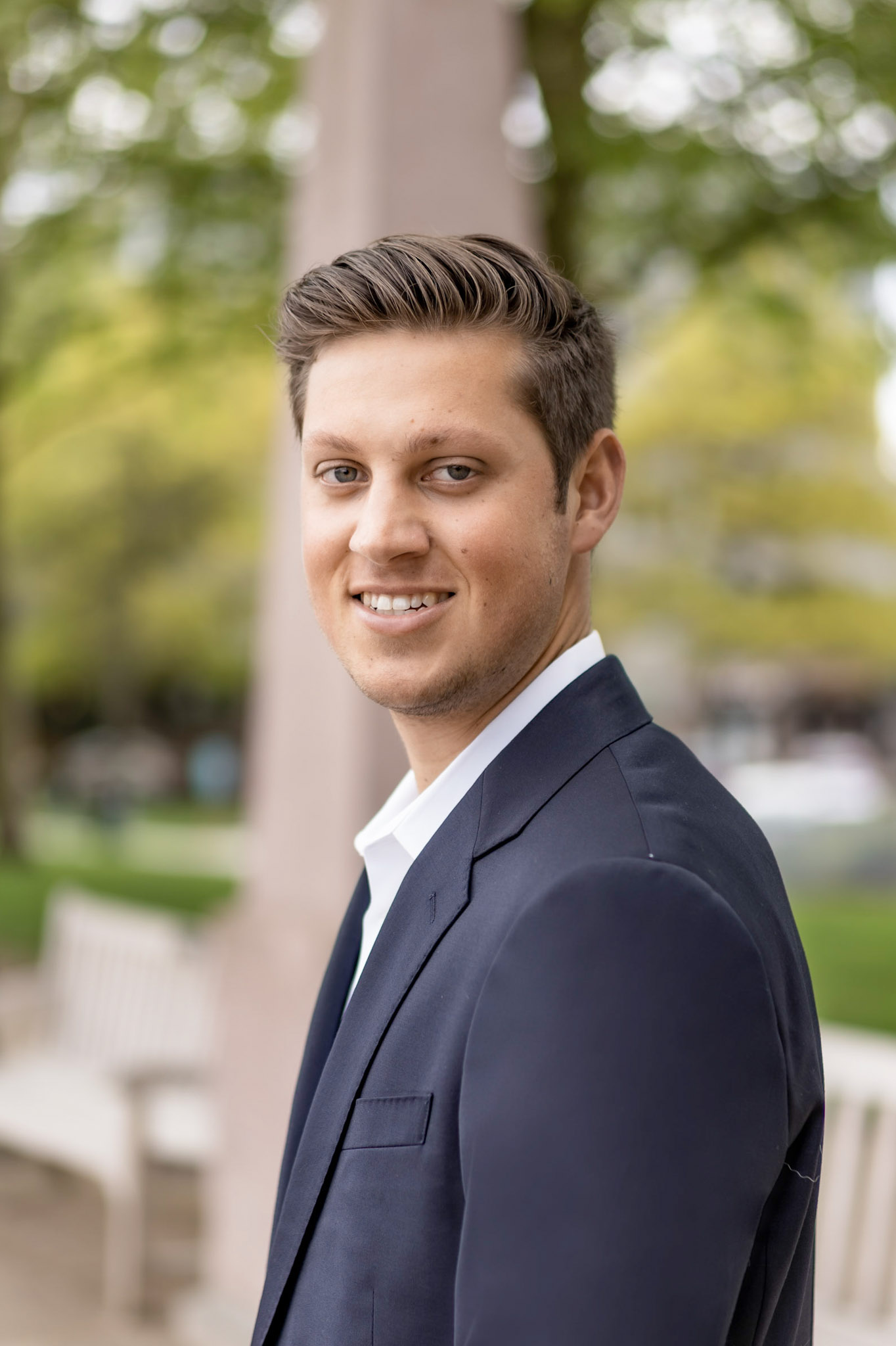 Alex Castaneda - Associate Advisor - Avier Wealth Advisors